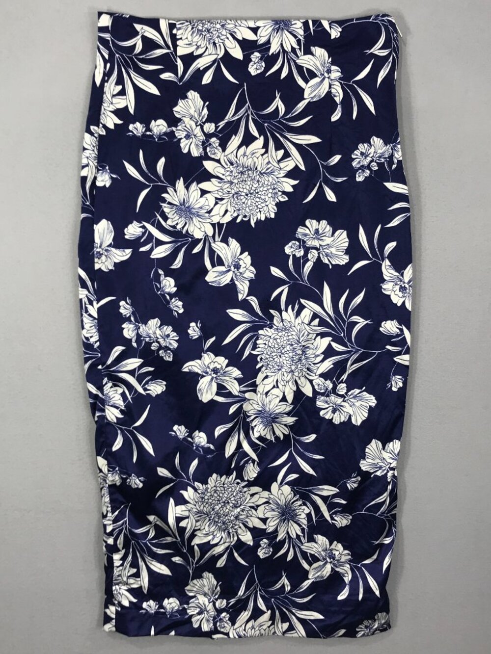 Zara Skirt Women's Small Blue Ivory Floral Pencil Midi Side Zip Slit Workwear